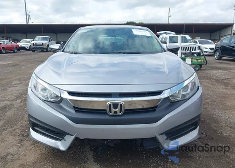2017 Honda Civic Lx z USA, uszkodzony, nr VIN 2HGFC2F5XHH555935